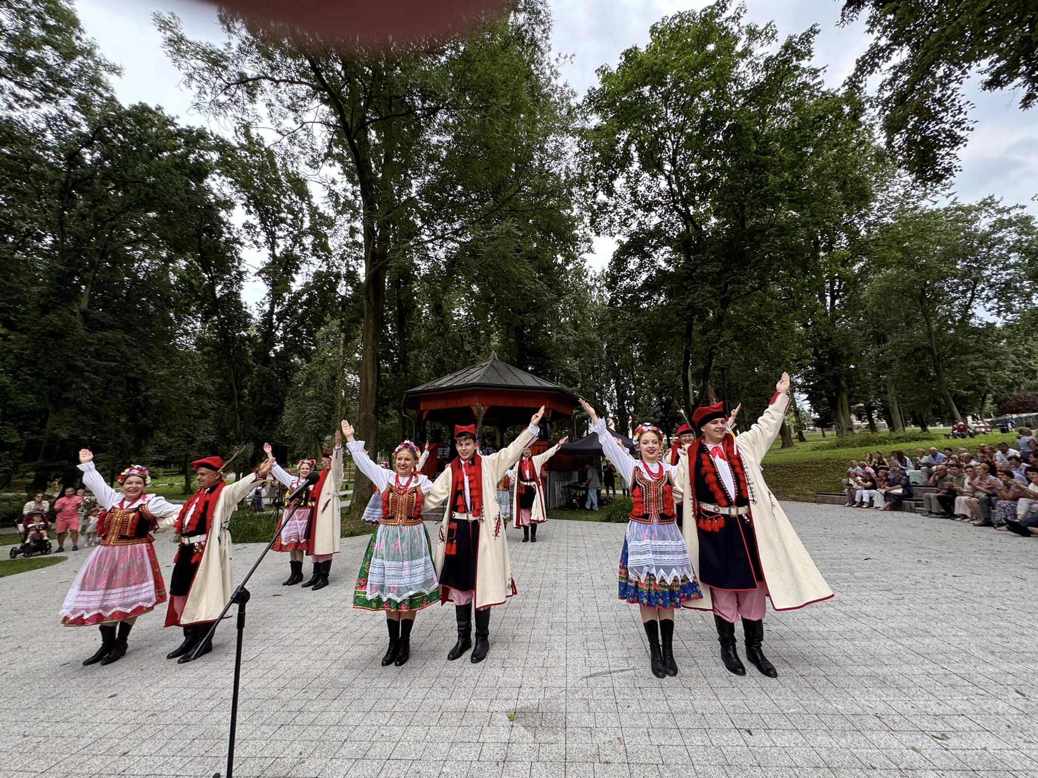 Koncert Zespołu Pieśni i Tańca Miechowiacy - fotorelacja